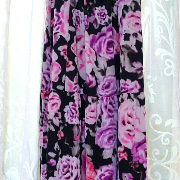 ✨HOST PICK✨ JEANSWEST black, purple & pink sheer Floral Maxi Dress - Picture 3 of 8